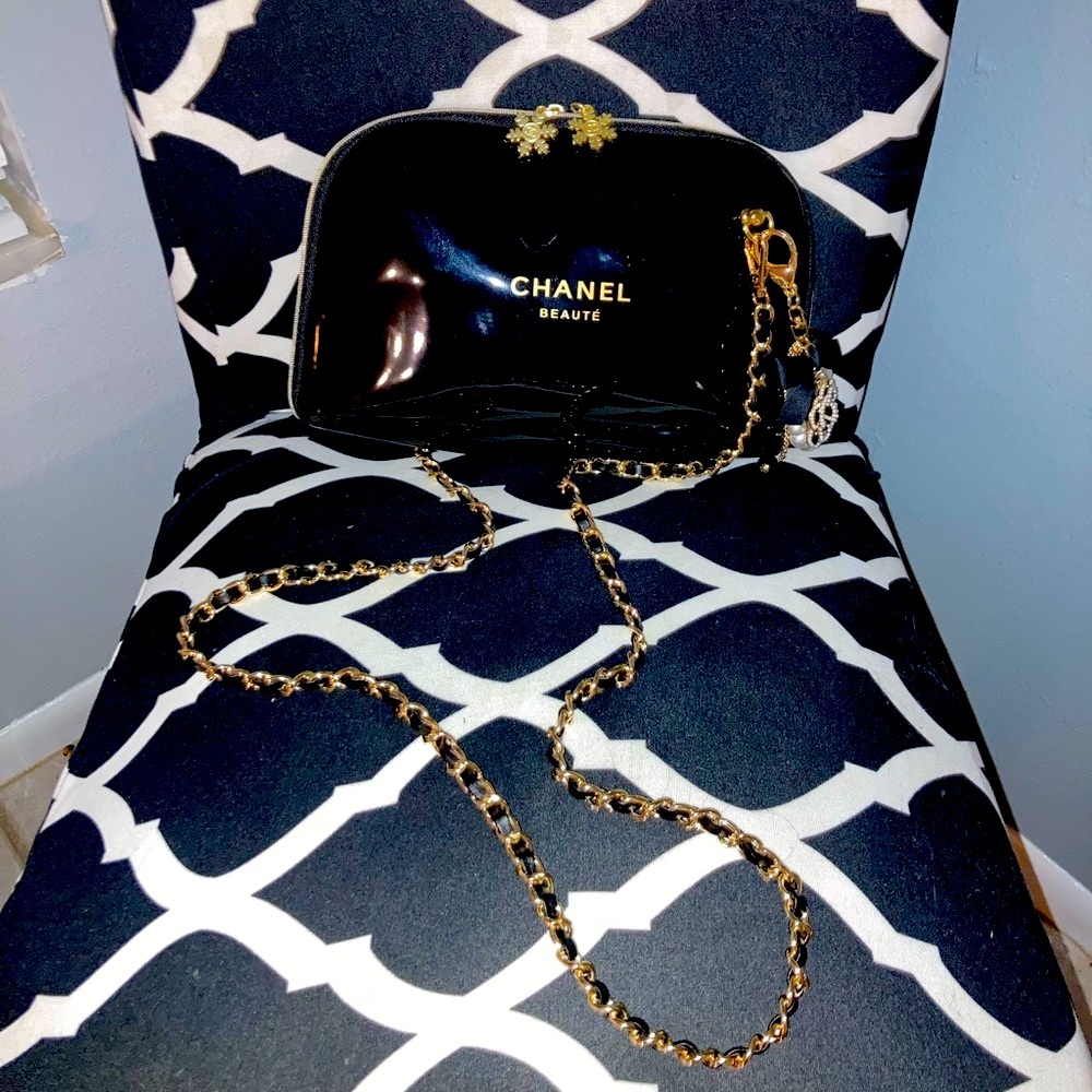 CHANEL Beauty Maquillage Makeup Trousseau Bag Converted Crossbody Bag NEW